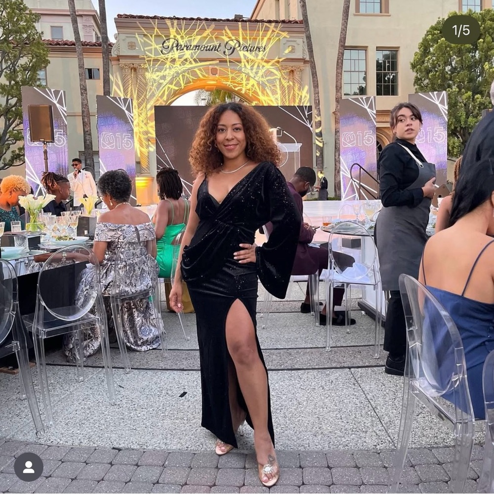 Elegant Black Evening Gown with Slit